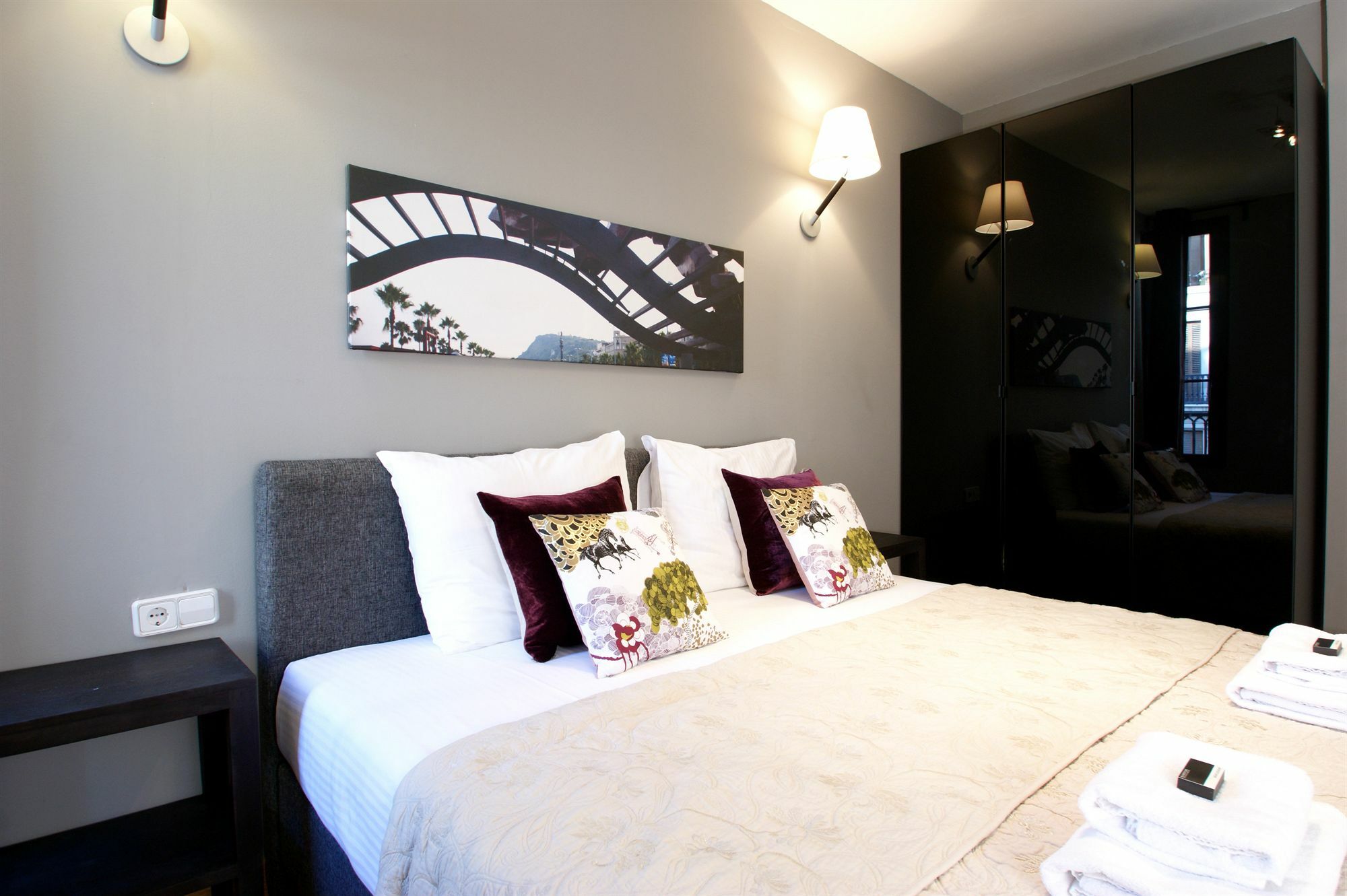 Short Stay Group Paseo De Gracia Serviced Apartments Barcelona Zewnętrze zdjęcie